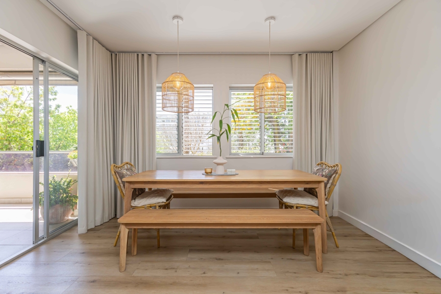 2 Bedroom Property for Sale in Sea Point Western Cape